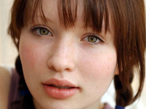 Emily Browning.