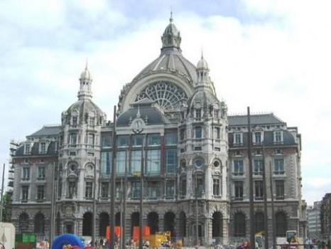 Estaciones de tren. Amberes.