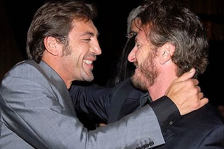 Javier Bardem y Sean Penn en The Last Face