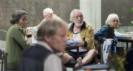 vivir-sin-parar-imagen-2-cineralia