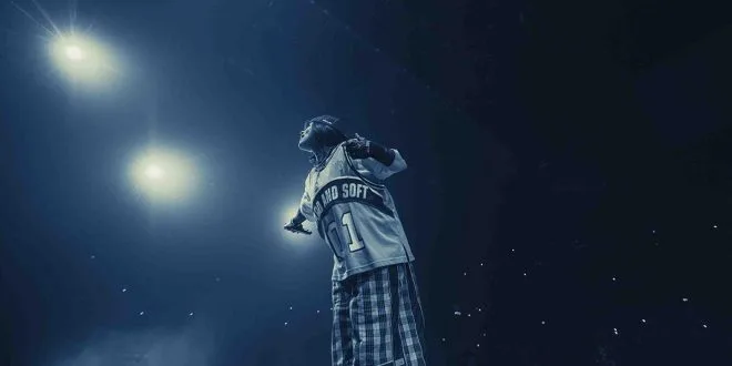 Crítica de ‘Billie Eilish. Hit Me Hard and Soft — The Tour en 3D’. El cine como sala de conciertos